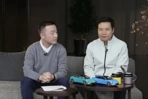 雷军又一波集中回应：玄戒01、掉粉、杯子开会15次、营销大师、一脚刹死、SU3……