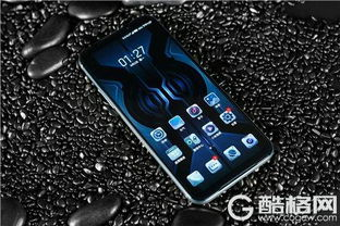 如何在现代设备上体验老款翻盖手机游戏
